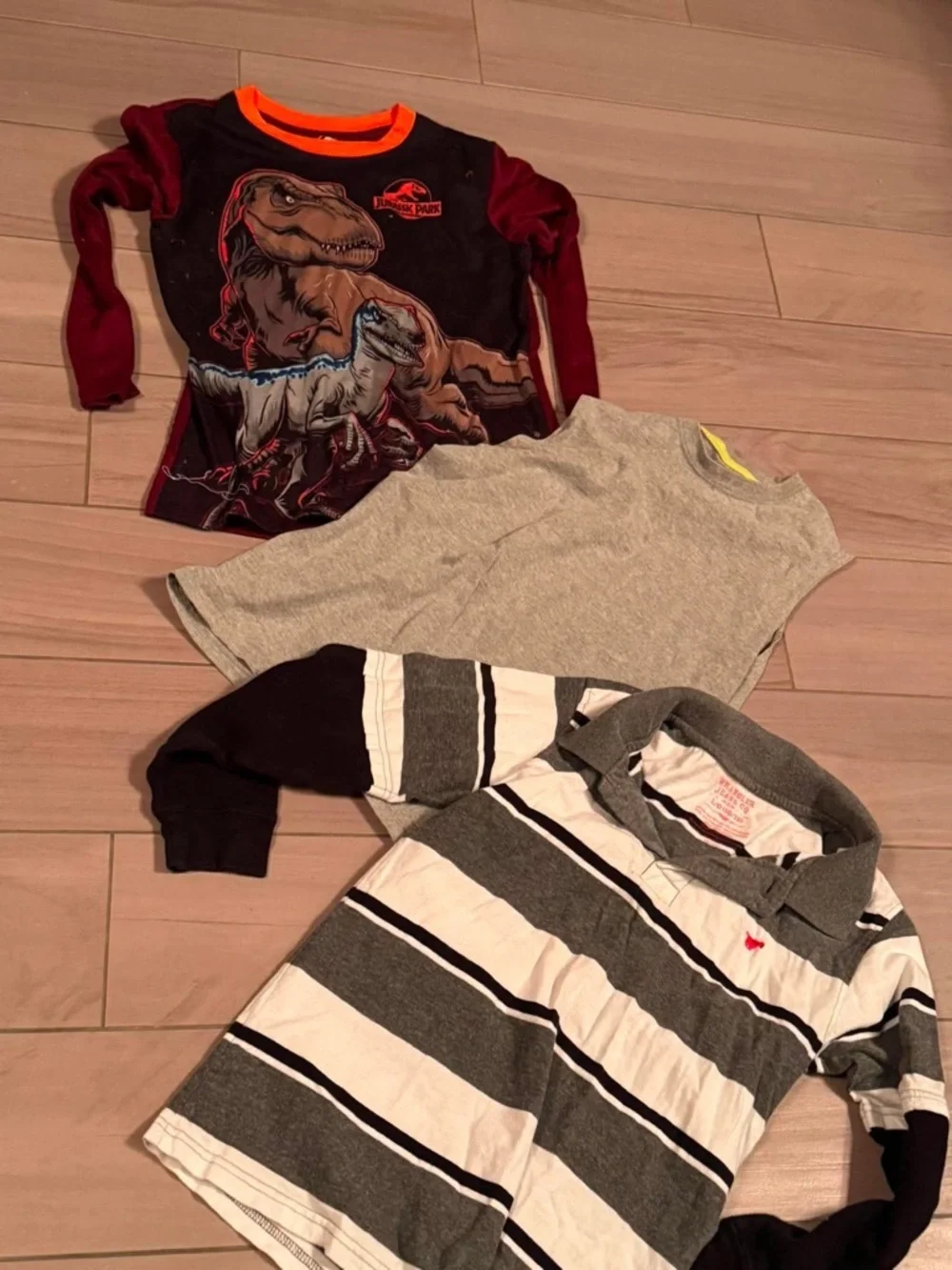 5pc bundle lot boys 10/12 - 3 shirts 1pj top 1 jacket no stains or wear